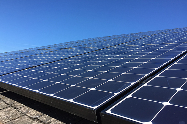 Installation panneaux photovoltaïques Sunpower E20 327 Energreen